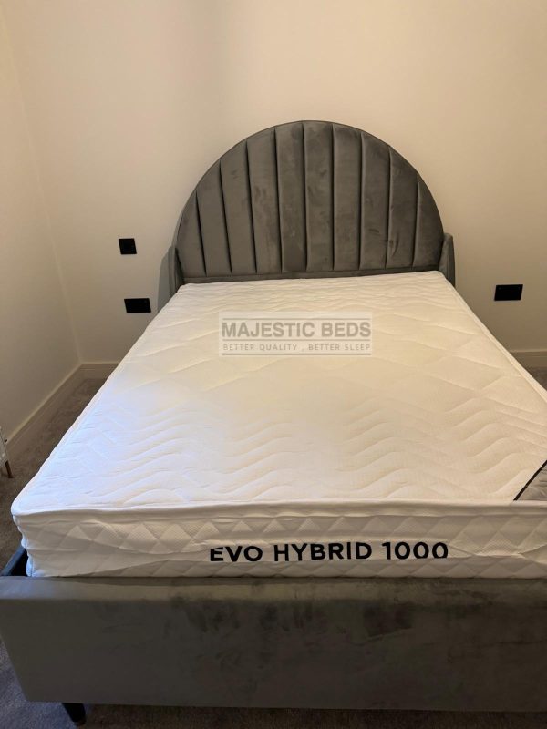 Half Moon Vertical Lines Bed