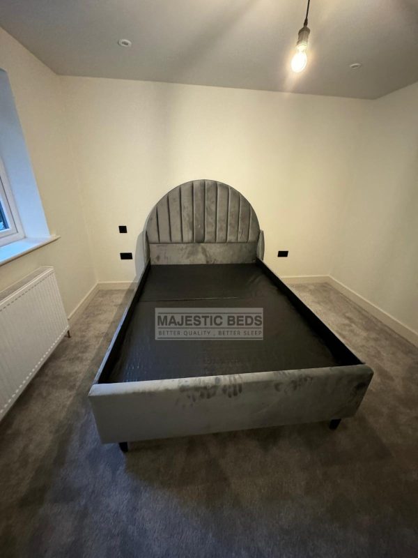 Half Moon Vertical Lines Bed - Image 3