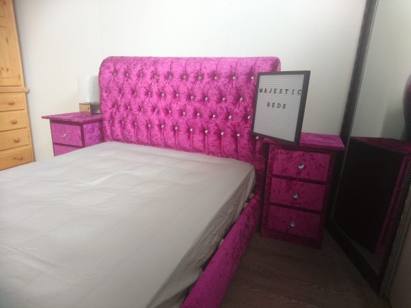 Alana Crushed Velvet Sleigh Bed with Matching Bedside Draws - Image 2