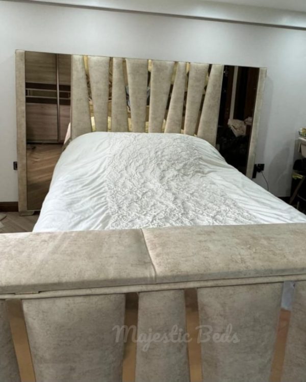 Vianca extravagant Mirrored TV Bed