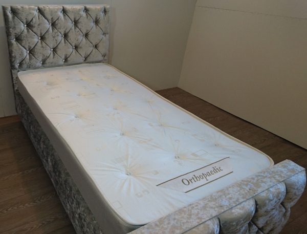 Eva Crisscross Diamond Bed