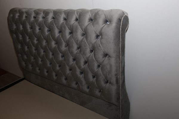 Lille Swan Style Curved Sleigh Bed Divan Based - Image 3