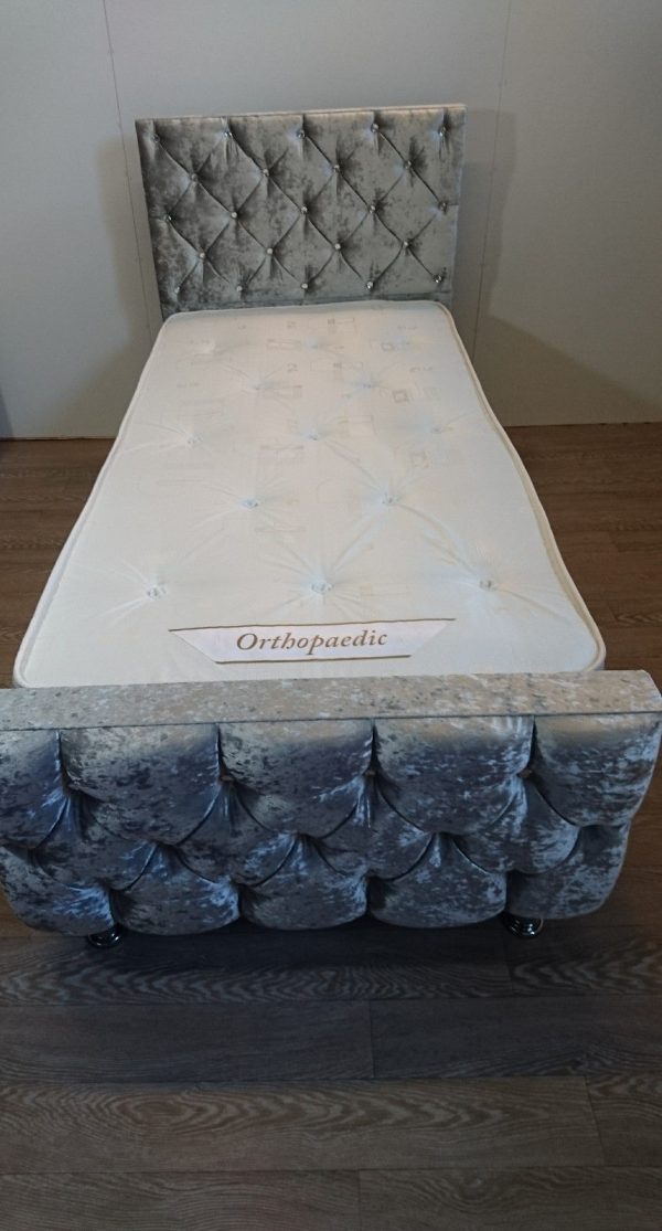 New Roxanne Chesterfield Crushed Velvet Bed - Image 13